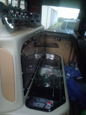 ฮีโร่ 4 ประตู วางคานซาฟารี เครื่อง 2Lเทอร์โบ  ล้อคอบ 15  เกียร์ 106 รถสวยพร้อมใช้ พร้อมเครื่องเสียง