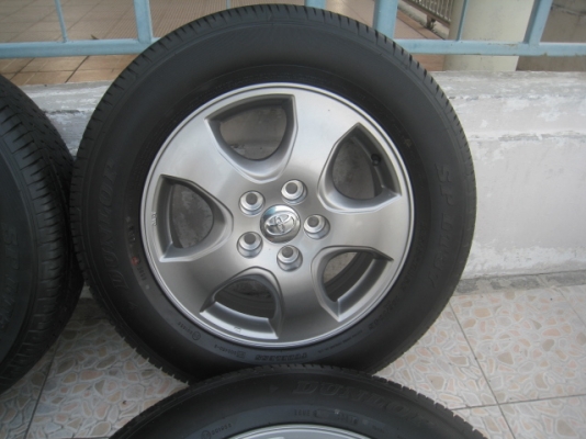 ขายล้อแม็กป้ายแดง Vigo 16"  พร้อมยางปี14 สนใจติดต่อเล็กคลองสามครับ 081-3747940