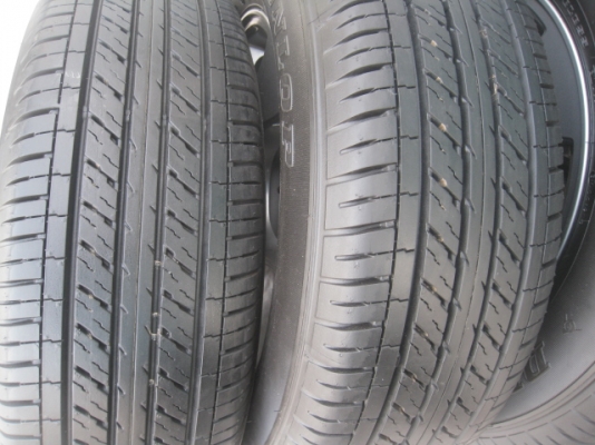 ขายล้อแม็กป้ายแดง Vigo 16"  พร้อมยางปี14 สนใจติดต่อเล็กคลองสามครับ 081-3747940