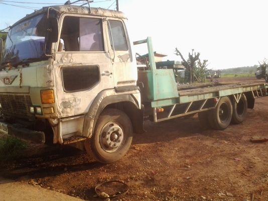 10ล้อท้ายลาก อีซูซุ ทะเบียน ม.79 เครื่อง6BD1 160 แรง หางขึ้น200ได้ เพลา200จำโบ้