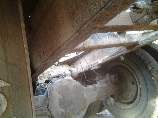 10ล้อท้ายลาก อีซูซุ ทะเบียน ม.79 เครื่อง6BD1 160 แรง หางขึ้น200ได้ เพลา200จำโบ้