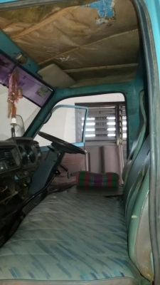 6ล้อ ks อีซูซุ 110 แรง แอร์เย็น ยางใหม่ 6 เส้น