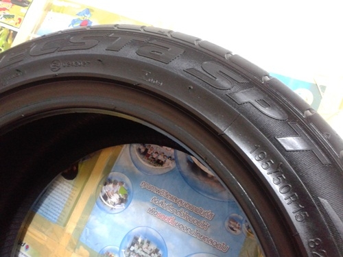 ยาง,195-50-15 KUMHO KU31 สภาพเต็มปี13ไม่ปะหนึ่งคู่ 2,000 ยาง,195-50-15 KUMHO KU31 สภาพเต็มปี13ไม่ปะหนึ่งคู่ 2,000