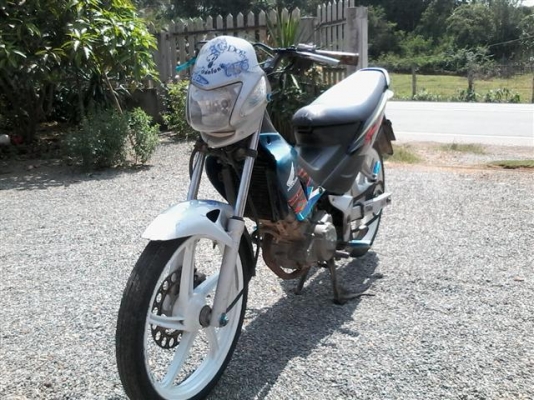 ขายโซนิกปี 45 ทะเบียนโอนรถเดิมเครื่องดีต้องเก็บอะไหล่เองภาษีขาดปี 52 ขายตามสภาพ ขาย 9500 บาท