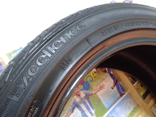 ยาง,225-45-17 Goodyear Excellence ปี12หนึ่งคู่ 1,600