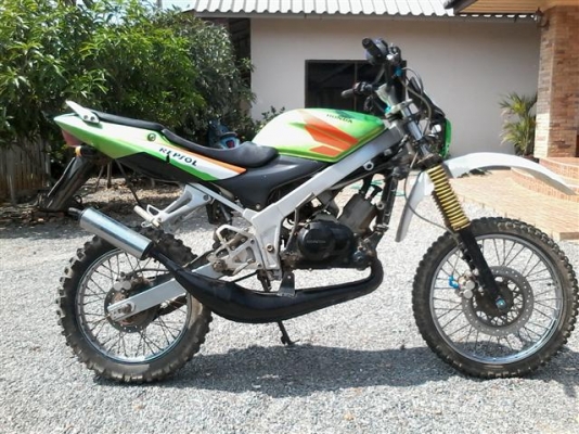 ขาย LS125R ทะเบียนโอนเครื่องดีภาษีขาดปี 49 ทำแนววิบากมีอะไหล่เดิมให้ ขายตามสภาพ ขาย 9500 บาท