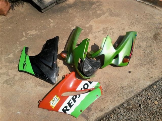 ขาย LS125R ทะเบียนโอนเครื่องดีภาษีขาดปี 49 ทำแนววิบากมีอะไหล่เดิมให้ ขายตามสภาพ ขาย 9500 บาท