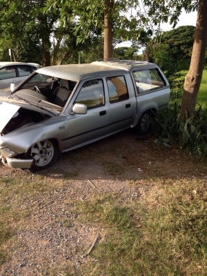 โตโยต้า4ประตู ปี96 เเยกขายอะไหลทุกส่วน