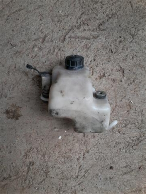 ขายอะไหล่ช้างน้อย คาจิว่าสเตลล่า115มือสองสินค้ายังไม่รวมค่าจัดส่งคิดตามจริง สนใจติดต่อ (กบรถเก่าแพร่)