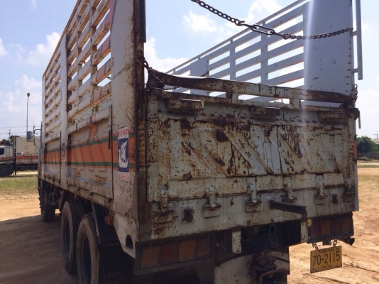 ขายด่วนกะบะรถล่องไม่ดั้มสามมิตร สภาพพร้อมใช้ พื้นปูด้วยแสตนเลส