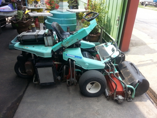 ขายรถตัดหญ้ากรีนนั่งขับ Shibura ตัวใหม่