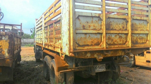 10ล้อดั้ม240แรงFM3MNLD-11335 เครื่องM10C รถห้าง..สภาพดี แค่สีไม่ค่อยสวย รถจอดไว้เฉยๆ เล่มพร้อม