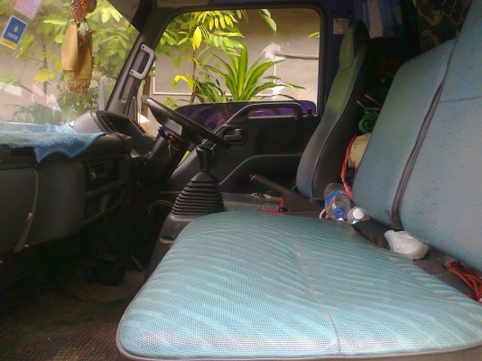 ขายรถบ้าน อีซูซุ NPR 130 แรงม้ายาว5เมตร ครัชชี่สวย เดิมทุกอย่าง เครืองเสียงพร้อม แอร์เย็น ราคาต่อรองได้ 0862493152