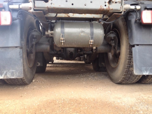 ขายรถสิบล้อหัวลาก Volvo Fm 12 380 แรงปี 49 เพลาล้อยกได้ รถสวยพร้อมใช้งานราคาต่อรองได้