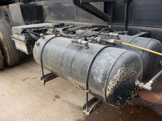 รถฮีโน่ 10 ล้อดั้ม 380 แรงม้า. ปี 54 ( ขายแม่ , ลูก ) สนใจติดต่อ 081 - 6079515 รถฮีโน่ 10 ล้อดั้ม 380 แรงม้า. ปี 54 ( ขายแม่ , ลูก ) สนใจติดต่อ 081 - 6079515