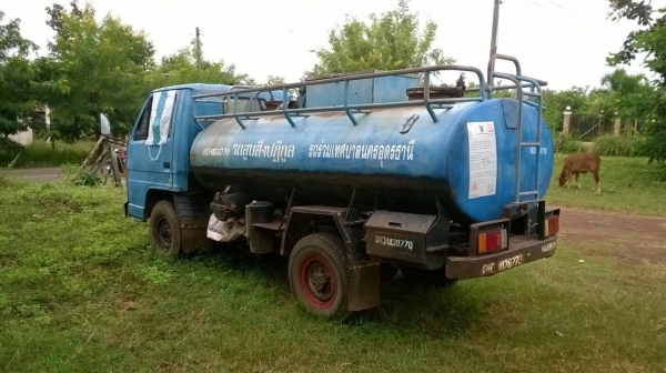 ขายรถบรรทุก 4 ล้อ เป็นรถสูบสิ่งปฏิกูล ISUZU สภาพพร้อมใช้งาน คัสซีสวย  เครื่อง NISSAN Carbon 85 แรงม้า ทะเบียนพร้อมโอนครับ ราคาต่อรองได้