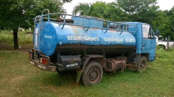 ขายรถบรรทุก 4 ล้อ เป็นรถสูบสิ่งปฏิกูล ISUZU สภาพพร้อมใช้งาน คัสซีสวย  เครื่อง NISSAN Carbon 85 แรงม้า ทะเบียนพร้อมโอนครับ ราคาต่อรองได้