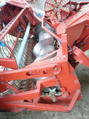 ขายเทรลเลอร์หัวยาว กับรถเกี่ยวศักดิ์พัฒนา SS200 เครื่องHINO 175เทอร์โบ อุ้ม1.5ตัน ปี45 ผ่อน2งวดได้ สนใจโทร 090-8588220คุณนะ ID:narong498 หรือ www.truck.in.th/498