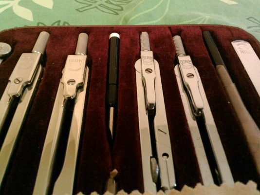 ชุดเครื่องมือเขียนแบบวินเทจ birk made in germany สภาพใหม่เก่าเก็บพร้อมเคสเดิม ของแท้ ชุดเครื่องมือเขียนแบบวินเทจ birk made in germany สภาพใหม่เก่าเก็บพร้อมเคสเดิม ของแท้