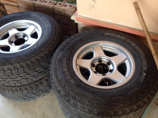 ขายยยางพร้อมแม็ก ลายเบรดเล่ ขายยยางพร้อมแม็ก ลายเบรดเล่