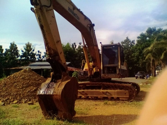 แบคโฮ KOMATSU PC200-5 มีเอกสาร