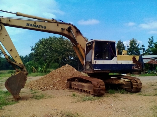 แบคโฮ KOMATSU PC200-5 มีเอกสาร