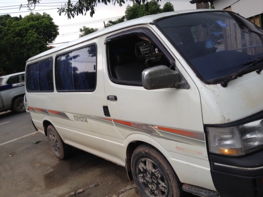 รถตู้หัวจรวจ ปี94 เครื่อง3sเกียร์ออโต้ พร้อมใช้