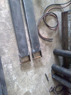 ขายปลอกงา รถฟอร์คลิฟยก 1.5ตัน ยาว 2เมตร