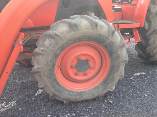 KUBOTA L3608 พร้อมใบมีดติดตัวรถ ชั่วโมงน้อยสุดๆ
