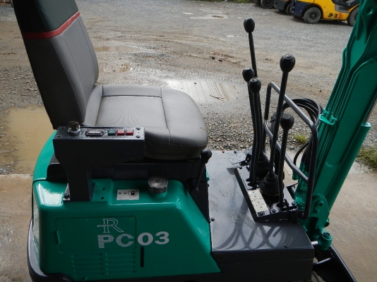 ขายรถขุด BACKHOE KOMATSU PC03 พร้อมใช้งาน ขายรถขุด BACKHOE KOMATSU PC03 พร้อมใช้งาน