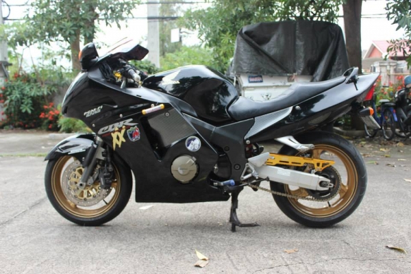 cbr1100xx super blackbird ปี99 หัวฉีด ทะเบียน กทม.