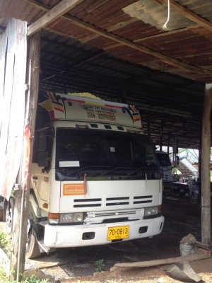 รถพ่วงเครื่อง isuzu 320 ลูก 3 เพลา