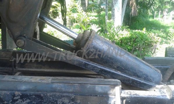 รถบรรทุก 6 ล้อดัมพ์ TOYOTA DYNA ปีจดทะเบียน 2537 115 แรงม้า