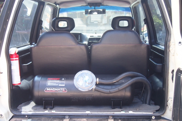 ขาย suzuki vitara 3ประตู เครื่องหัวฉีด lpgหัวฉีด สภาพสวย ขายราคา 229,000.- (ที่เชียงใหม่) ขาย suzuki vitara 3ประตู เครื่องหัวฉีด lpgหัวฉีด สภาพสวย ขายราคา 229,000.- (ที่เชียงใหม่)