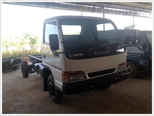 ขาย ISUZU NPR หัวคัชซี เครื่อง 4HF1 135 แรงม้าระบบน้ำมัน หัวคัชซี ช่สวกระบะยาว 4.30 เมตร ยาง 825 ขอบ 16 นิ้ว รถทำใหม่ พร้อมทะเบียน ขาย ISUZU NPR หัวคัชซี เครื่อง 4HF1 135 แรงม้าระบบน้ำมัน หัวคัชซี ช่สวกระบะยาว 4.30 เมตร ยาง 825 ขอบ 16 นิ้ว รถทำใหม่ พร้อมทะเบียน