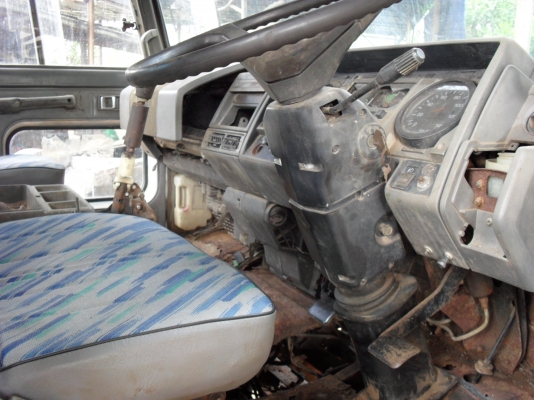 ขายด่วนรถ6ล้อFD-176เครืองWO6Eรถติดเครน3ตัน3ชัก4ปอก