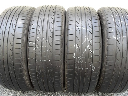 ขายยาง DUNLOP SPORT LM704 ปี3413(1ชุด) 215-60-16 ราคา 4,500 ขายยาง DUNLOP SPORT LM704 ปี3413(1ชุด) 215-60-16 ราคา 4,500