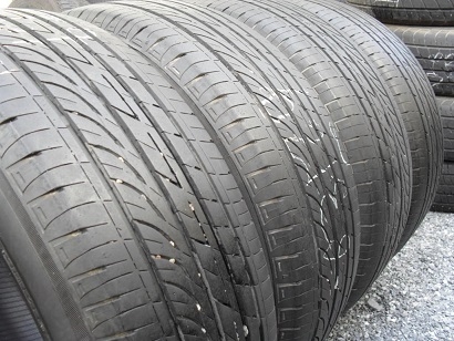 ขายยาง BRIDGESTONE GR-90 ปี11(1ชุด) 205-55-16 ราคา 2,500 ขายยาง BRIDGESTONE GR-90 ปี11(1ชุด) 205-55-16 ราคา 2,500