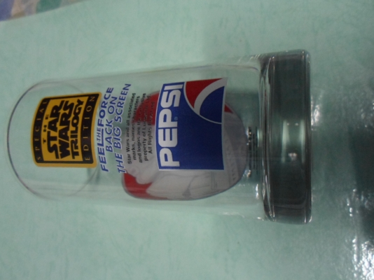 แก้วสตาร์วร์ เป๊ปซี่ 6 ใบ + แก้วเวิร์ดคัพ 94 6 ใบ  ขายเหมา 600 บาท