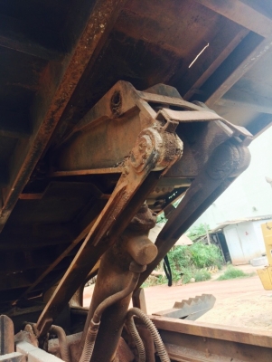 กระบะดั้ม+ดั้ม12ตัน+แชดซีดั้ม