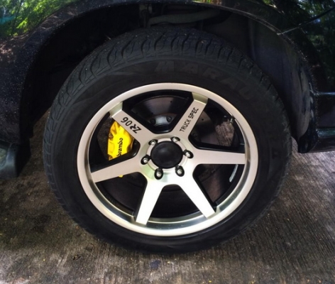 ขาย zr06 ขอบ20 ยางmaxxis 265/50/20 ทั้งชุดเพิ่งเบิกใหม่ ขายถูก ขาย zr06 ขอบ20 ยางmaxxis 265/50/20 ทั้งชุดเพิ่งเบิกใหม่ ขายถูก