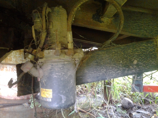 ขายตามสภาพหางขึ้นรถเกียวสิบล้อมีไฮโรลิกติดด้วยยาว7มกว้าง2.50