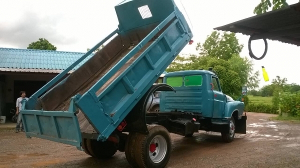 ขาย 6 ล้อดั้มหัวยาว ไม่มีทะเบียน สภาพพร้อมใช้ คัสซีสวย เครื่อง DA120 ราคาคุยกันได้ครับ