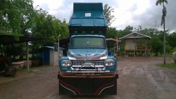 ขาย 6 ล้อดั้มหัวยาว ไม่มีทะเบียน สภาพพร้อมใช้ คัสซีสวย เครื่อง DA120 ราคาคุยกันได้ครับ