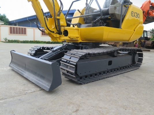 รถขุด แบคโฮล HITACHI - EX30 ทำสีใหม่ มือสองญี่ปุ่น พร้อมไลน์หัวเจาะ