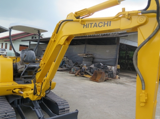 รถขุด แบคโฮล HITACHI - EX30 ทำสีใหม่ มือสองญี่ปุ่น พร้อมไลน์หัวเจาะ