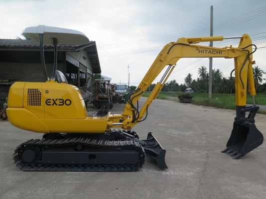 รถขุด แบคโฮล HITACHI - EX30 ทำสีใหม่ มือสองญี่ปุ่น พร้อมไลน์หัวเจาะ