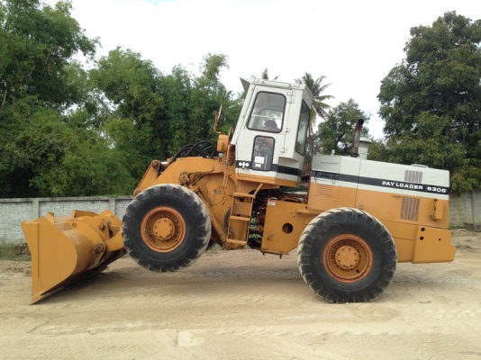 รถตัก KOMATSU 530B เก่าญี่ปุ่น สภาพสวย  ราคาไม่ถึงล้าน