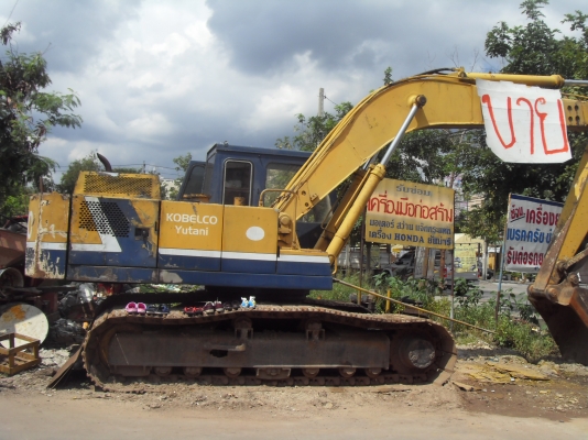 ขายรถแบ๊คโฮ PC-200 รุ่น 3  KOBELCO