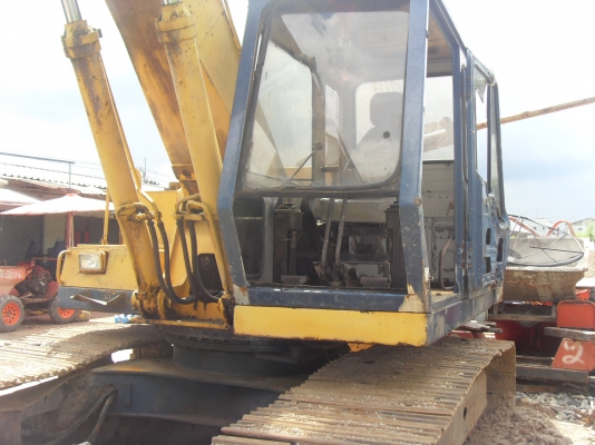 ขายรถแบ๊คโฮ PC-200 รุ่น 3  KOBELCO